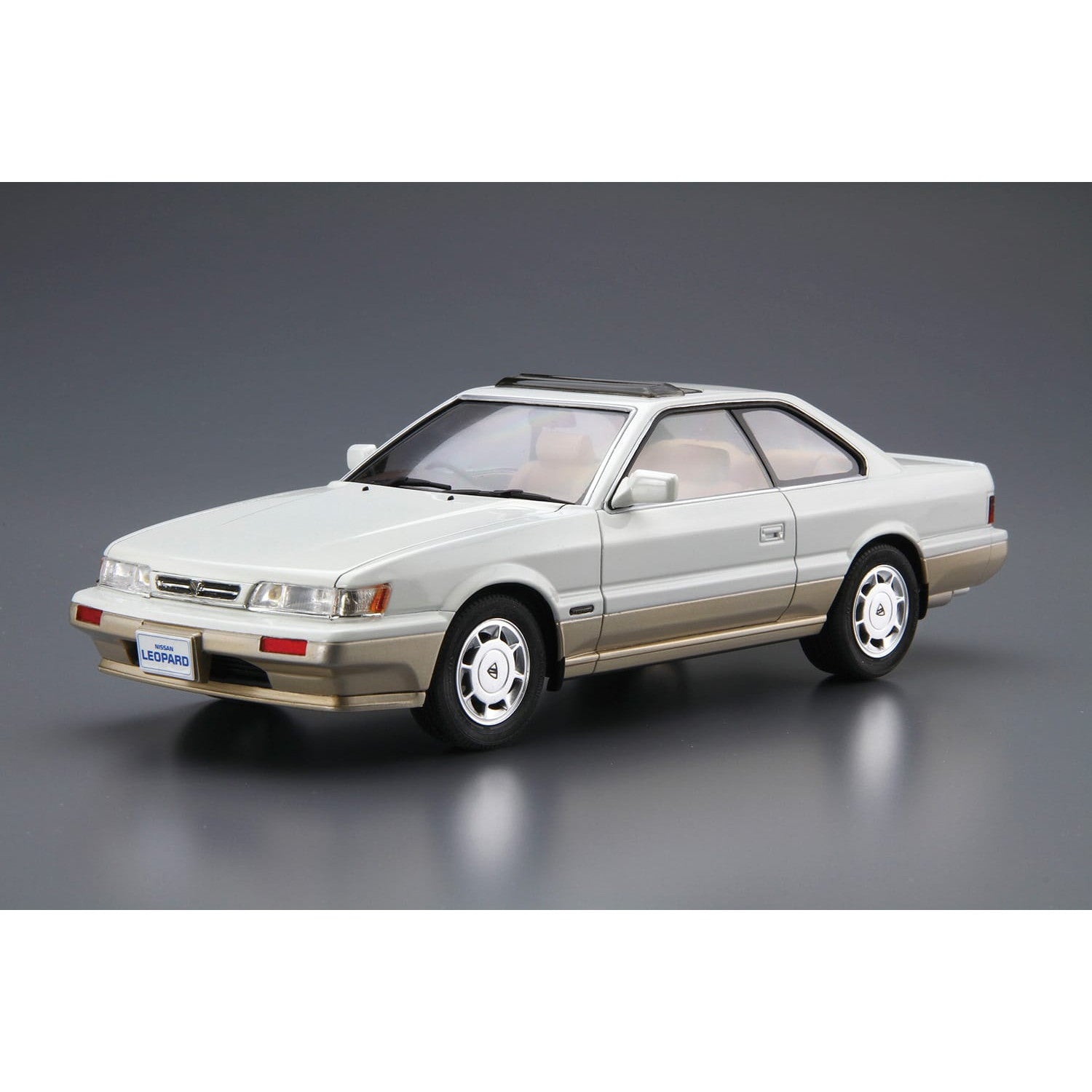 【新品即納】[PTM] (再販) ザ・モデルカー No.111 1/24 ニッサン UF31 レパード アルティマ V30 ツインカムターボ '90 プラモデル(069943) アオシマ(20250831)