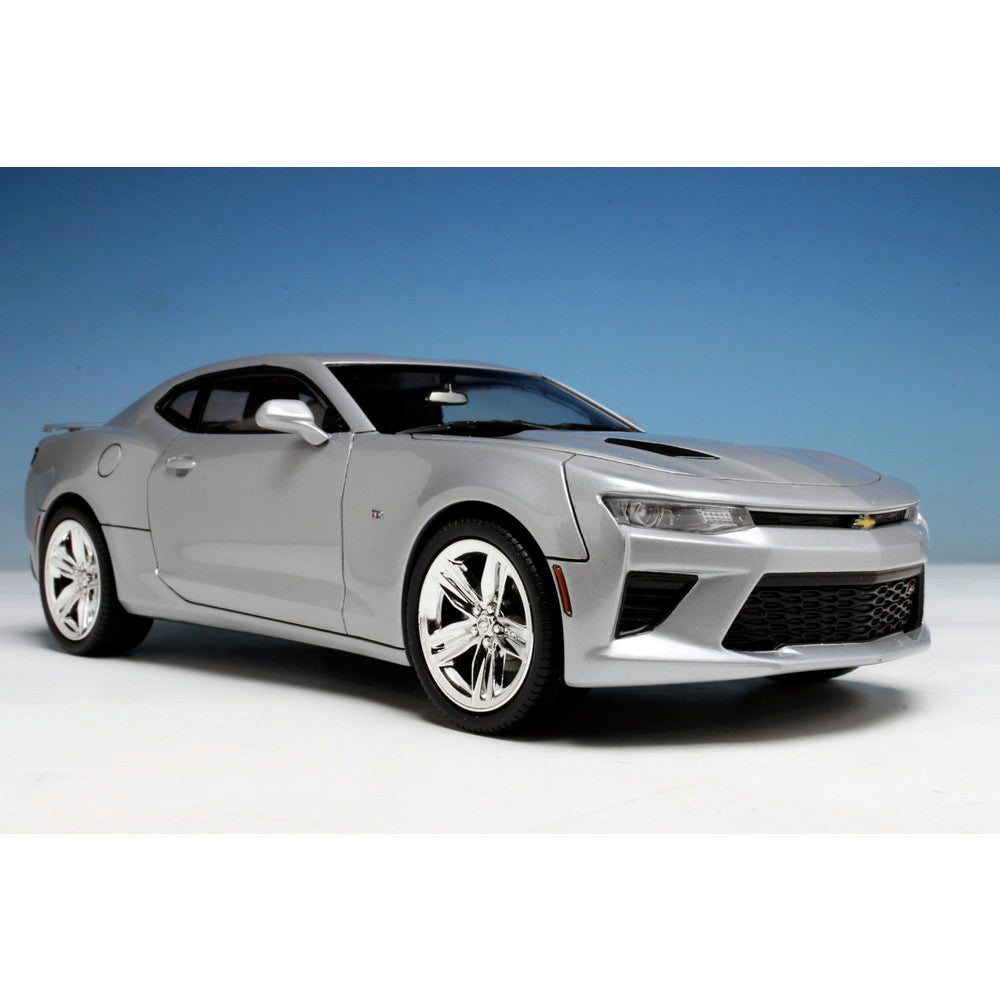 【新品即納】[PTM] (再販) 1/25 2016 シェビー カマロ SS プラモデル(AMT982) AMT(20241130)