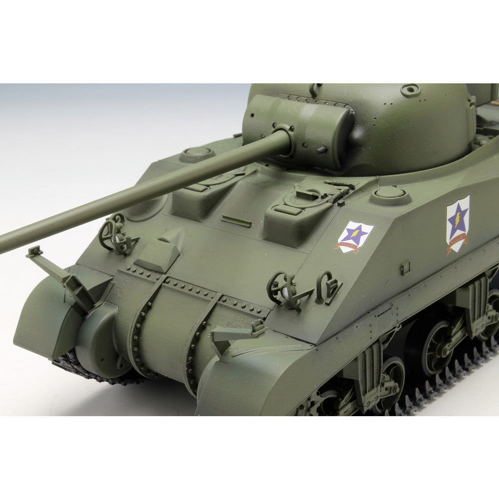 【予約安心出荷】[PTM] (再々販) 1/35 シャーマン・ファイアフライ サンダース大学付属高校 オリジナル校章刺繍ワッペン付属 ガールズ&パンツァー 最終章 プラモデル(GP-87) プラッツ(2025年9月)