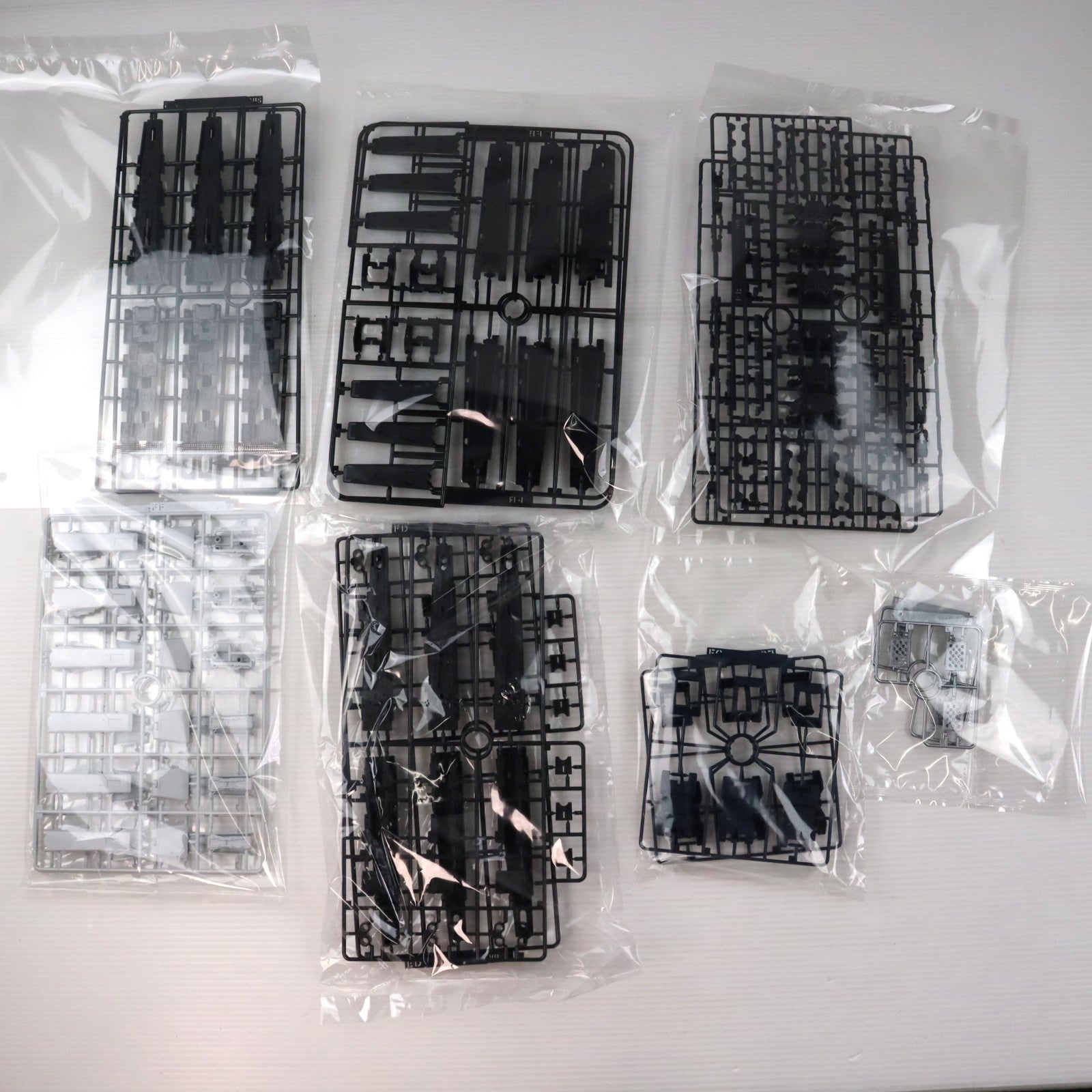 【新品即納】[PTM] PG UNLEASHED 1/60 νガンダム 機動戦士ガンダム 逆襲のシャア プラモデル(5069191) バンダイスピリッツ(20260131)