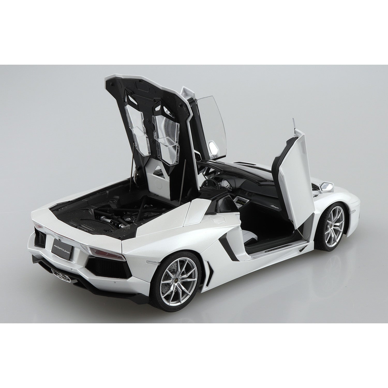 【予約安心出荷】[PTM] ザ・スーパーカー No.8 1/24 '12 ランボルギーニ アヴェンタドール ロードスター プラモデル(204764) アオシマ(2026年2月)