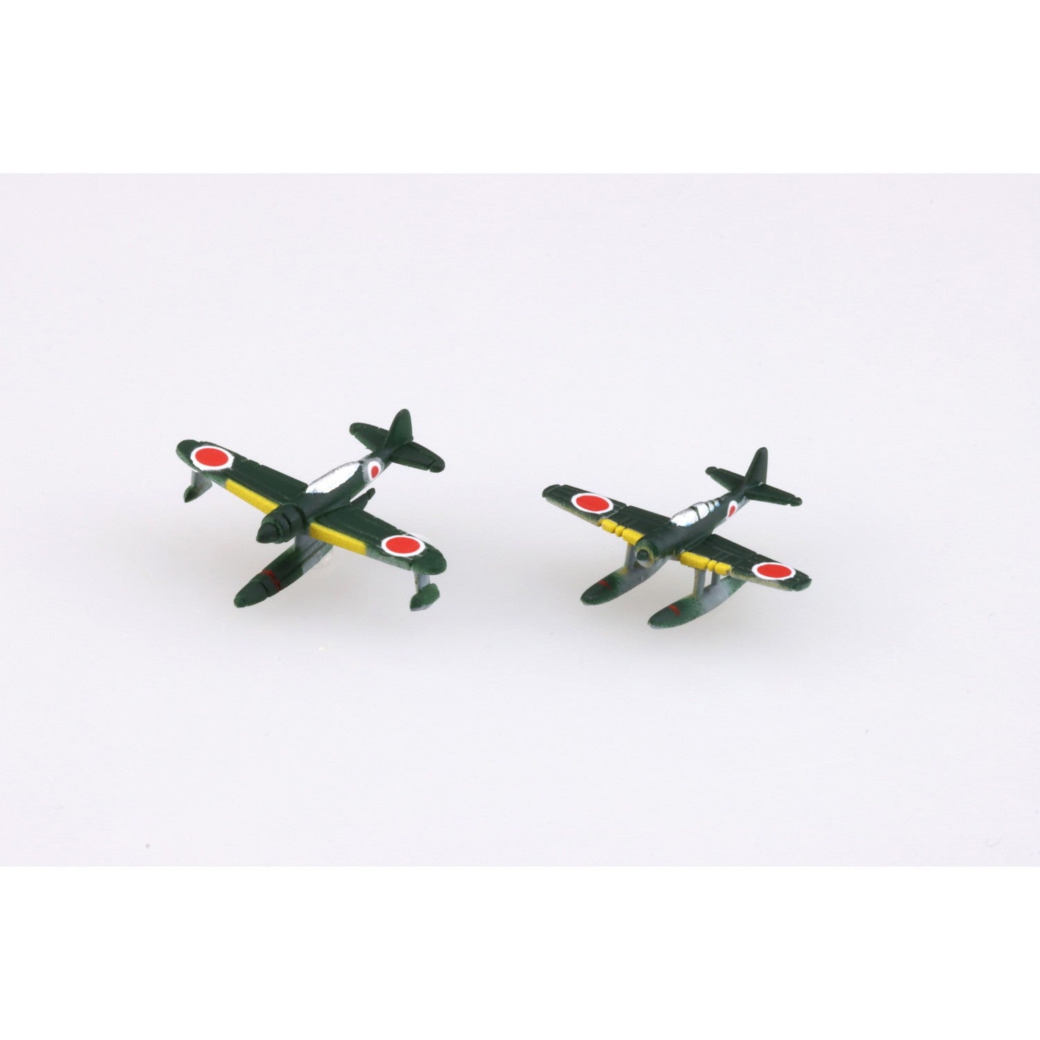 【新品】【お取り寄せ】[PTM] ウォーターライン No.537 1/700 日本海軍 水上機 紫雲・瑞雲 プラモデル(203972) アオシマ(20260207)