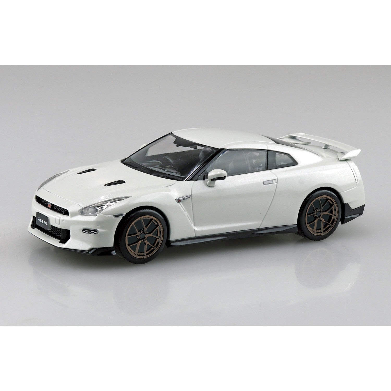 【新品】【お取り寄せ】[PTM] 楽プラ スナップキット No.03CU-BW ニッサン R35 NISSAN GT-R 2024 カスタムホイール(ブリリアントホワイトパール) プラモデル(204115) アオシマ(20260322)