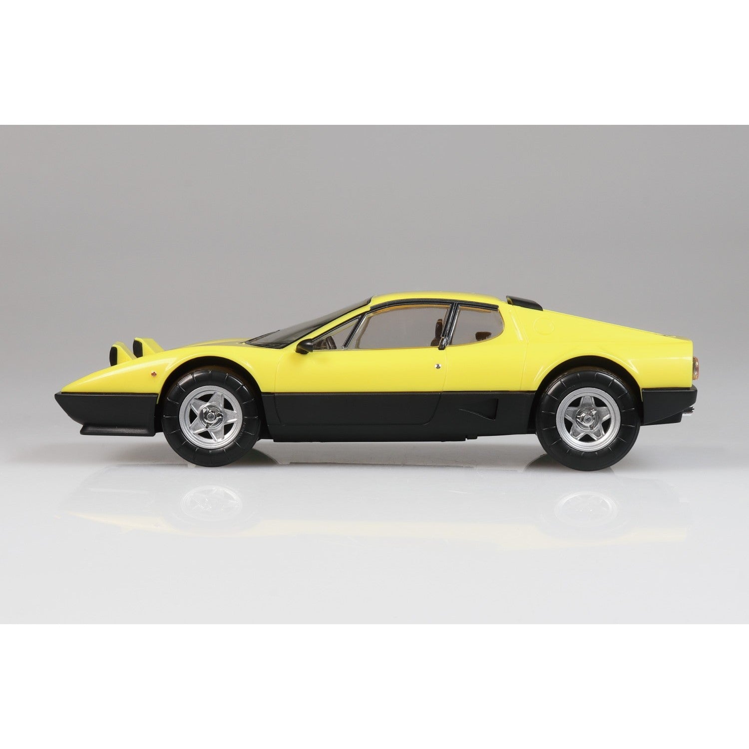 【新品】【お取り寄せ】[PTM] 楽プラ スナップキット No.26-YW 1/32 フェラーリ 512 BB(イエロー) プラモデル(201756) アオシマ(20260808)