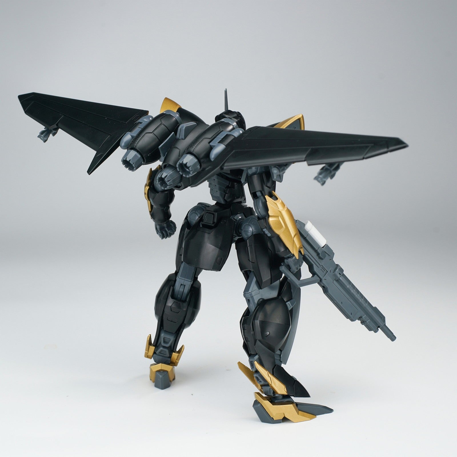 【予約安心出荷】[PTM] ULTRA ACTION TROOPERシリーズ 1/144 雲雀(ひばり) ブラック×ゴールドVer. プラスチックモデルキット プラモデル SHEIK MAINLAND(2026年6月)