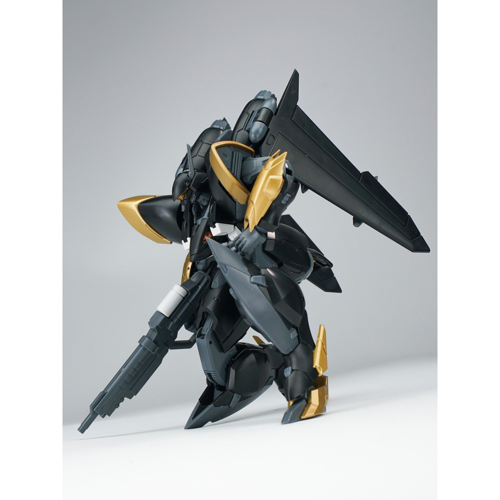 【予約安心出荷】[PTM] ULTRA ACTION TROOPERシリーズ 1/144 雲雀(ひばり) ブラック×ゴールドVer. プラスチックモデルキット プラモデル SHEIK MAINLAND(2026年6月)