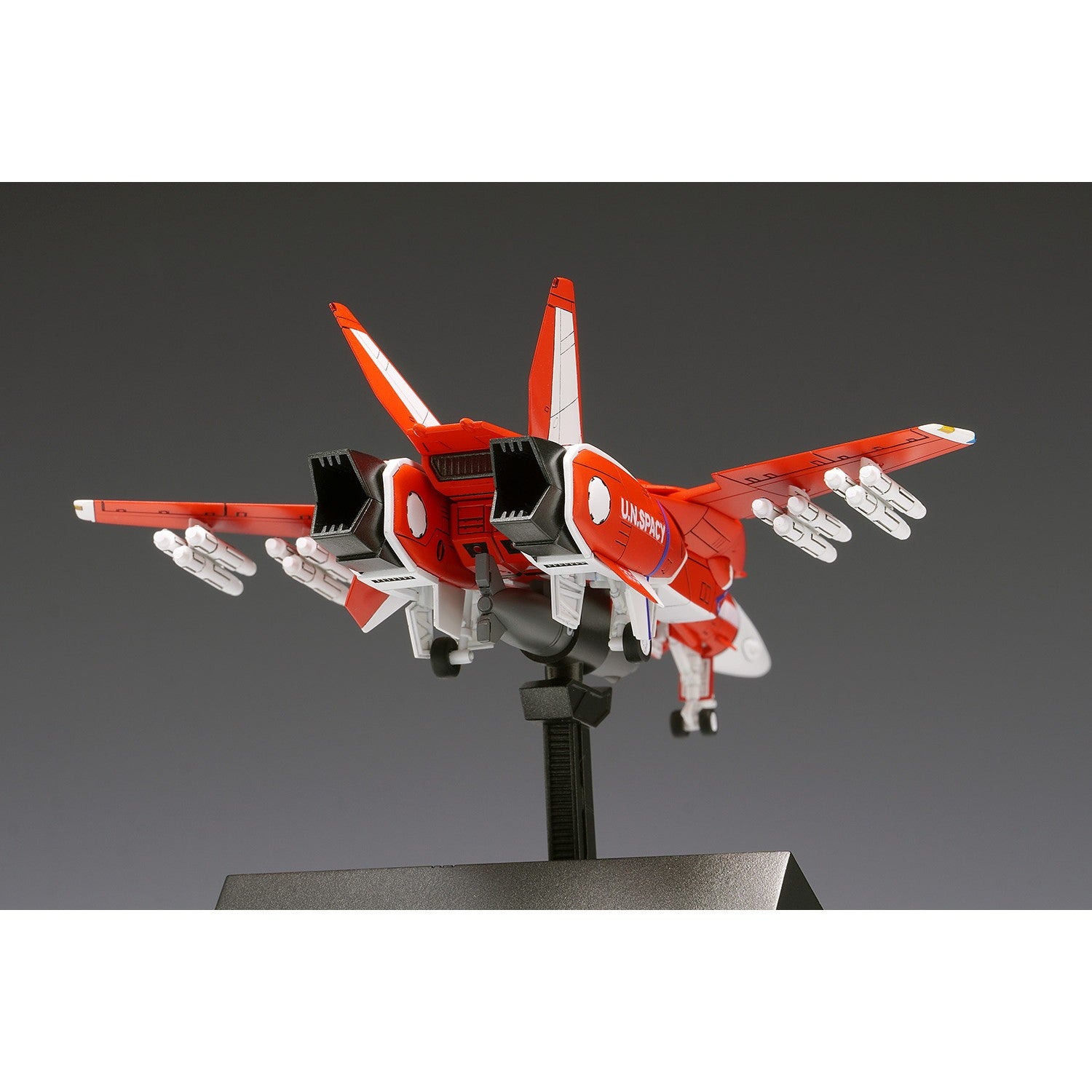 【予約安心出荷】[PTM] 1/100 VF-1J バルキリー[ファイター]マルチプレックス 超時空要塞マクロス プラモデル(MC-088) ウェーブ(WAVE)(2026年10月)