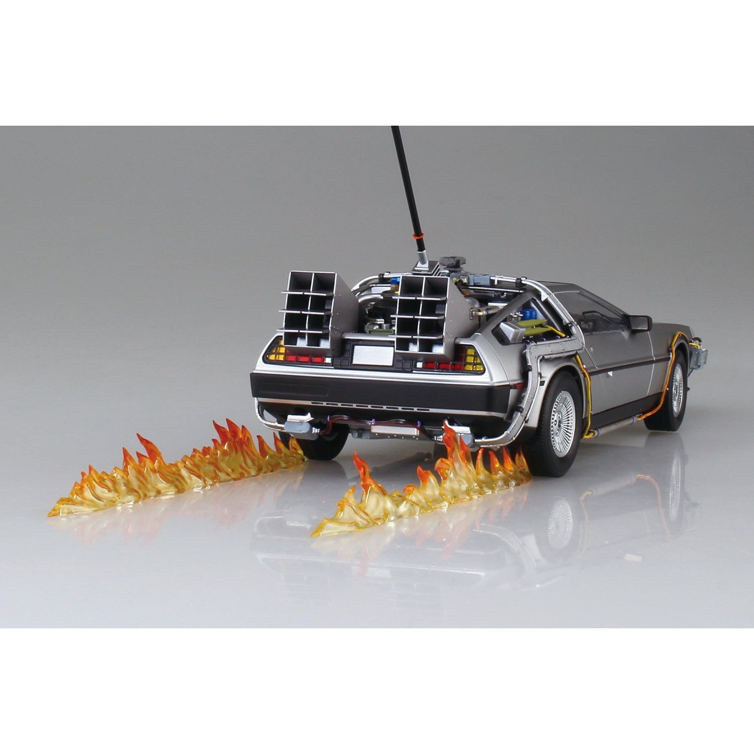 【予約安心出荷】[PTM] ムービーメカ No.BT-05 1/24 タイムマシン フィギュア付き バック・トゥ・ザ・フューチャー PartI プラモデル(205945) アオシマ(2026年9月)