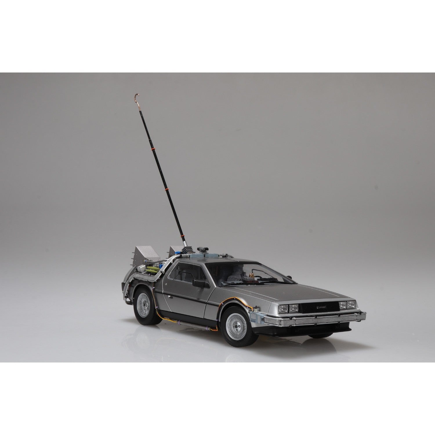 【予約安心出荷】[PTM] ムービーメカ No.BT-05 1/24 タイムマシン フィギュア付き バック・トゥ・ザ・フューチャー PartI プラモデル(205945) アオシマ(2026年9月)