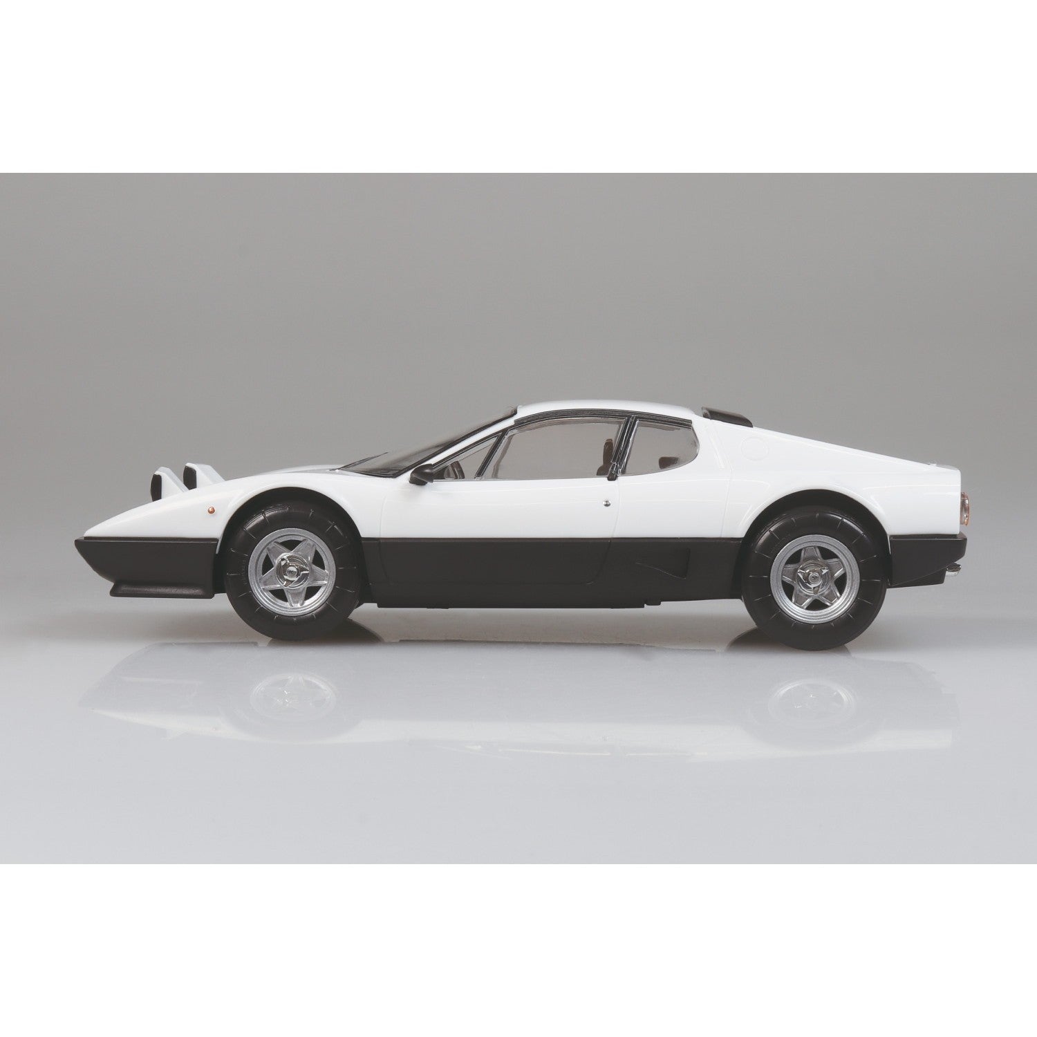 【予約安心出荷】[PTM] 楽プラ スナップキット No.26-WE 1/32 フェラーリ 512 BB(ホワイト) プラモデル(201787) アオシマ(2026年11月)