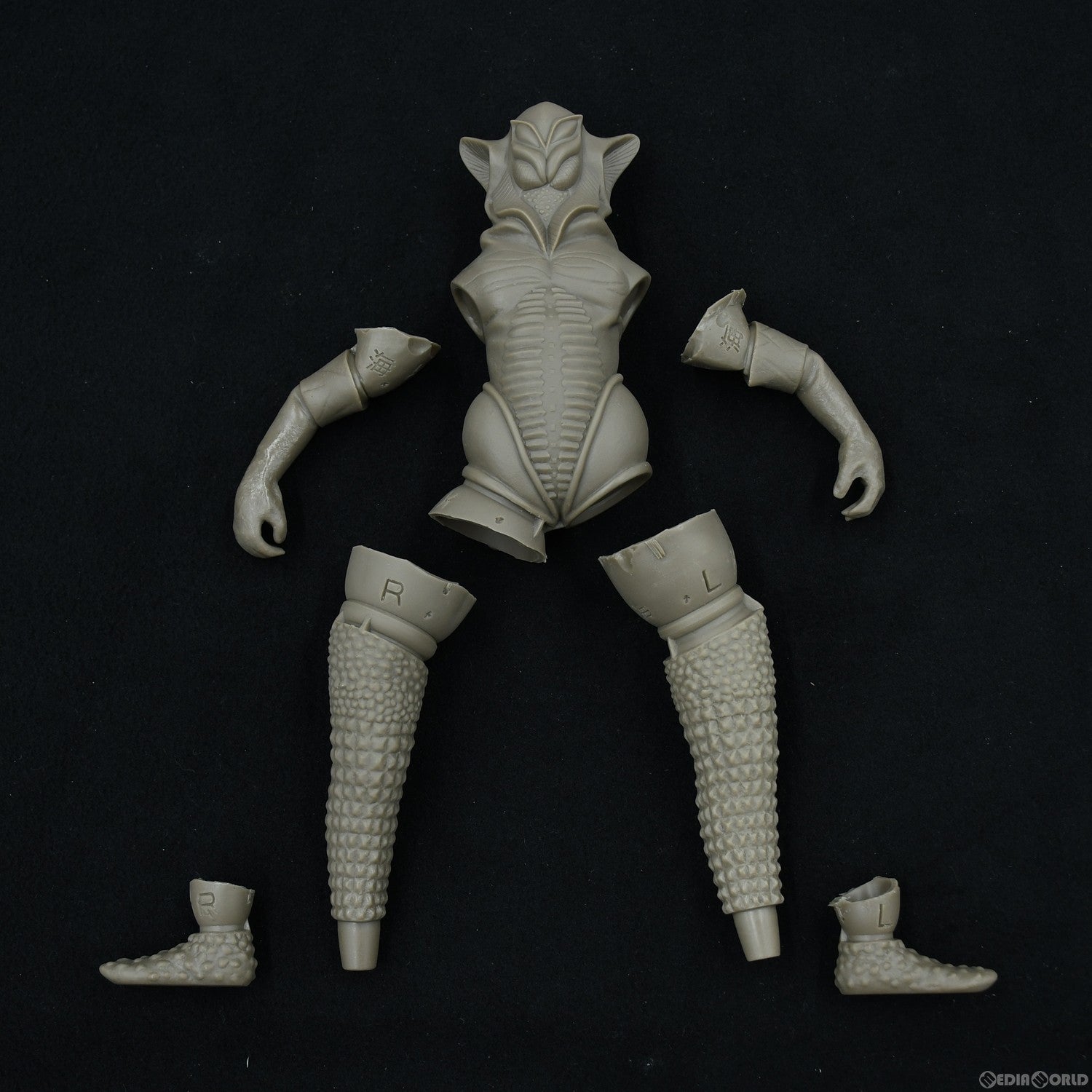 【中古即納】[SFT] メフィラス星人 1/350 ソフビキット(ソフトビニール製組立キット) 復刻版 ウルトラマン ソフビフィギュア(SKC1017) 海洋堂高知(20230630)