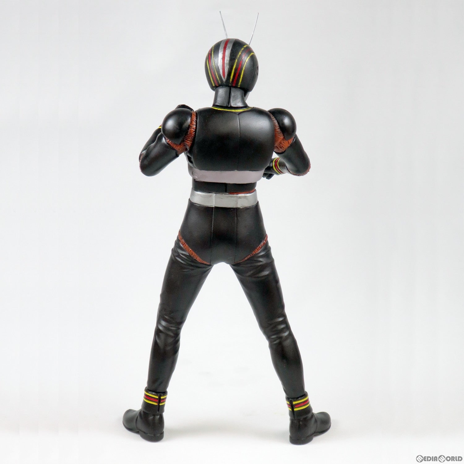 新品即納】[SFT]仮面ライダーBLACK(ブラック) 1/8 ソフビキット復刻版(ソフトビニール製組立キット) ソフビフィギュア(SKC1121)  海洋堂/海洋堂高知