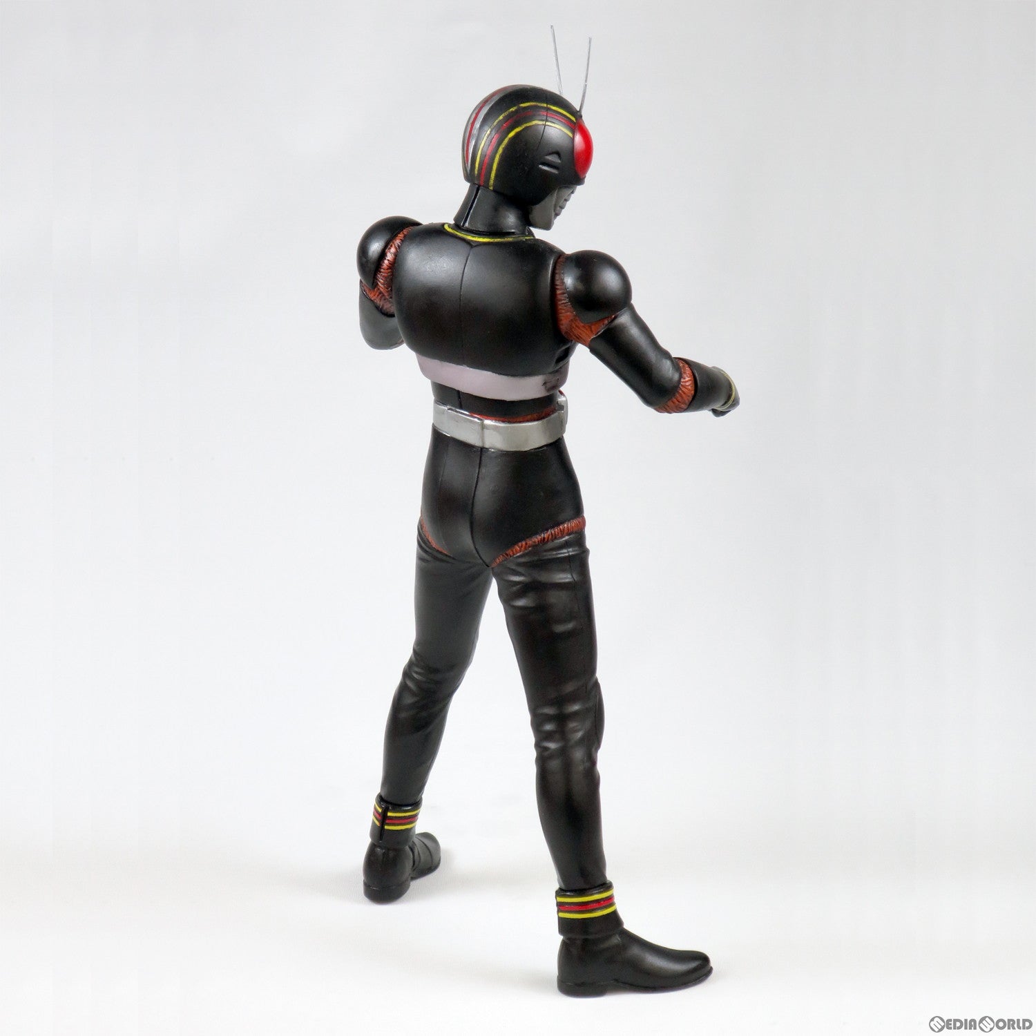 【新品即納】[SFT]仮面ライダーBLACK(ブラック) 1/8 ソフビキット復刻版(ソフトビニール製組立キット) ソフビフィギュア(SKC1121)  海洋堂/海洋堂高知(20240321)