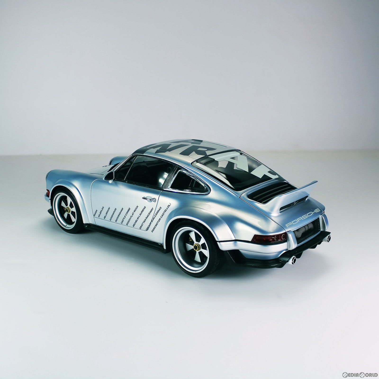 【新品即納】[MDL] 1/18 SINGER DLS SILVER 完成品 ミニカー(PR18-DLS-SIL) POP RACE(ポップレース) (20230630)