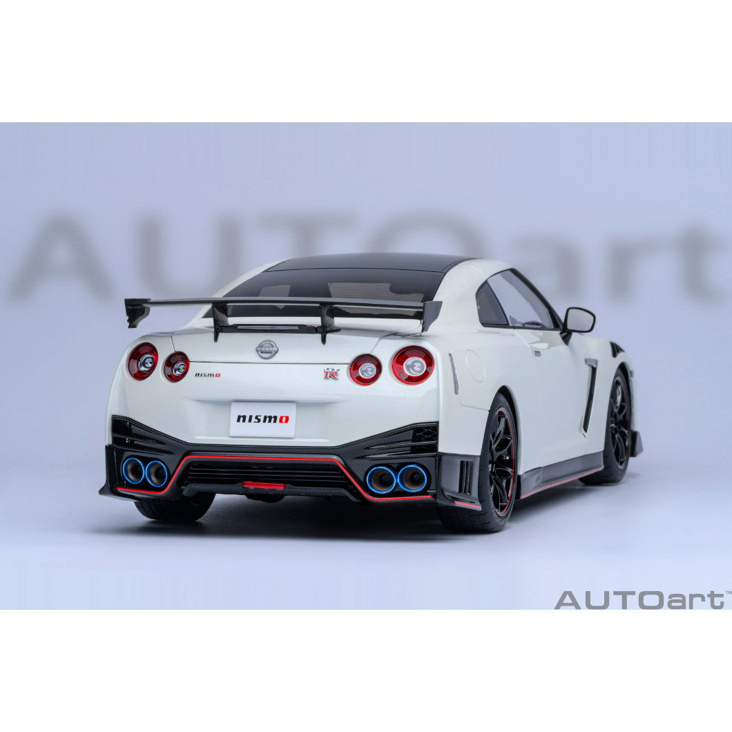 【中古即納】[MDL] オートアート・コンポジットダイキャストモデル 1/18 日産 GT-R(R35) ニスモ スペシャルエディション(ブリリアントホワイトパール) 完成品 ミニカー(77501) AUTOart(オートアート)(20240703)