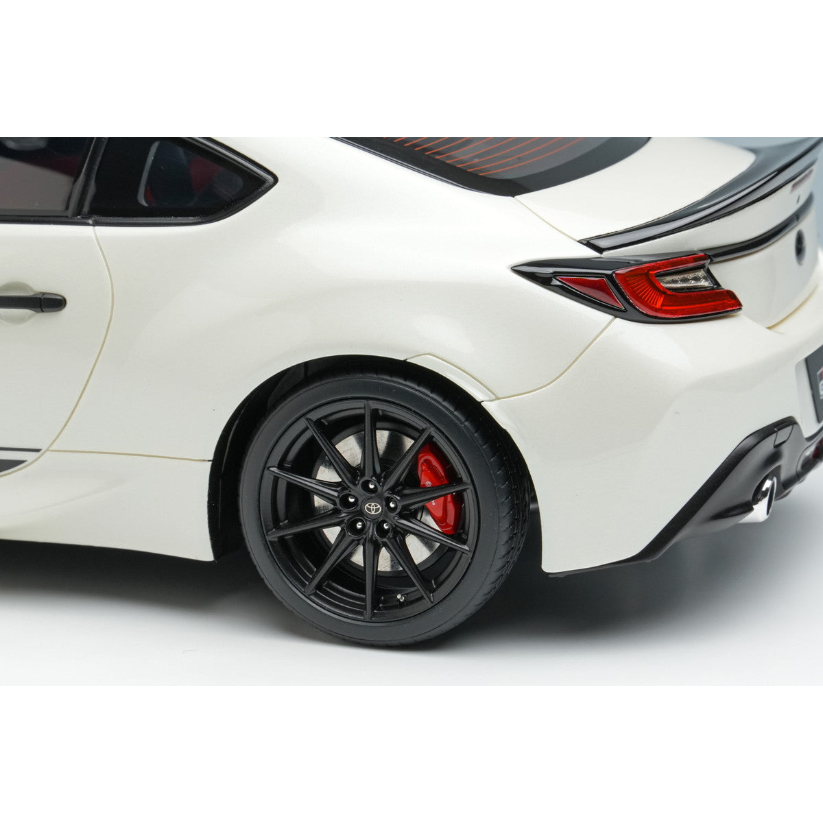 新品即納】[MDL]1/18 Toyota GR86(RZ) 『40th Anniversary