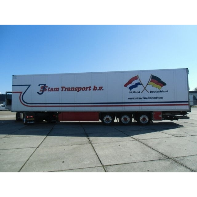 【予約安心出荷】[MDL] 1/50 J. Stam VOLVO(ボルボ) FH5 GLOBETROTTER XL 4X2 REEFER TRAILER - 3 AXLE 完成品 ミニカー(01-4575) WSI MODELS(2025年4月)