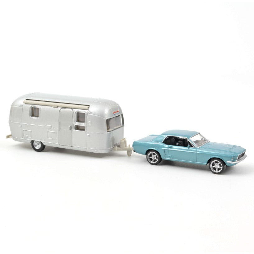 【新品即納】[MDL] (再販) Jet Car 1/43 フォード マスタング 68 メタリックブルー&エアストリーム キャラバン 完成品 ミニカー(270582) NOREV(ノレブ) (20240930)