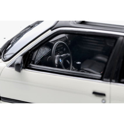 【新品即納】[MDL] 1/18 BMW E30 325i TC2 バウアー 1988 (ホワイト) 世界限定 2000個 完成品 ミニカー(OTM1097) OttO mobile(オットーモビル)(20241231)