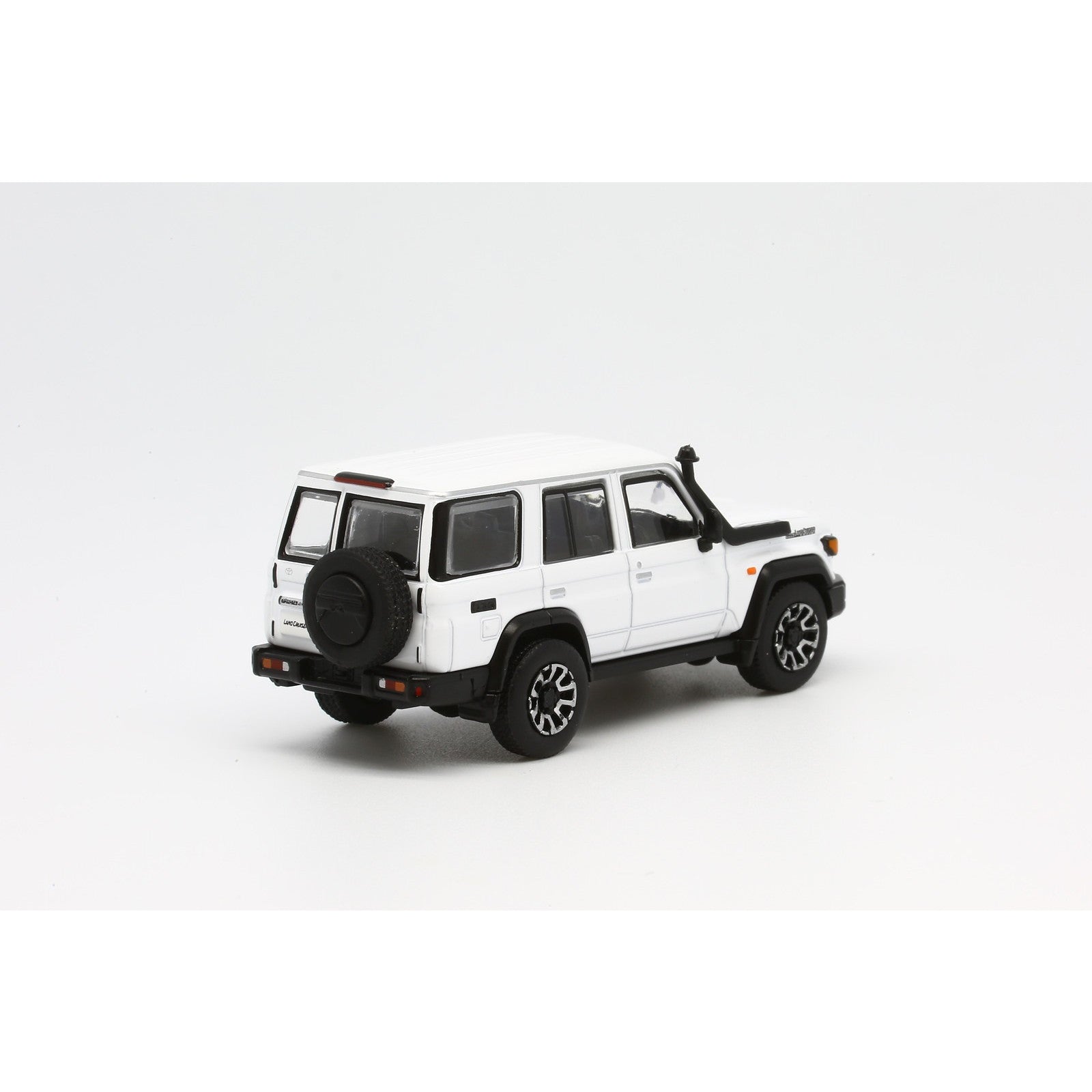 【新品即納】[MDL] 1/64 Toyota Land Cruiser 70 Super White II RHD 完成品 ミニカー(C33172) MODEL 1(モデルワン) (20241011)