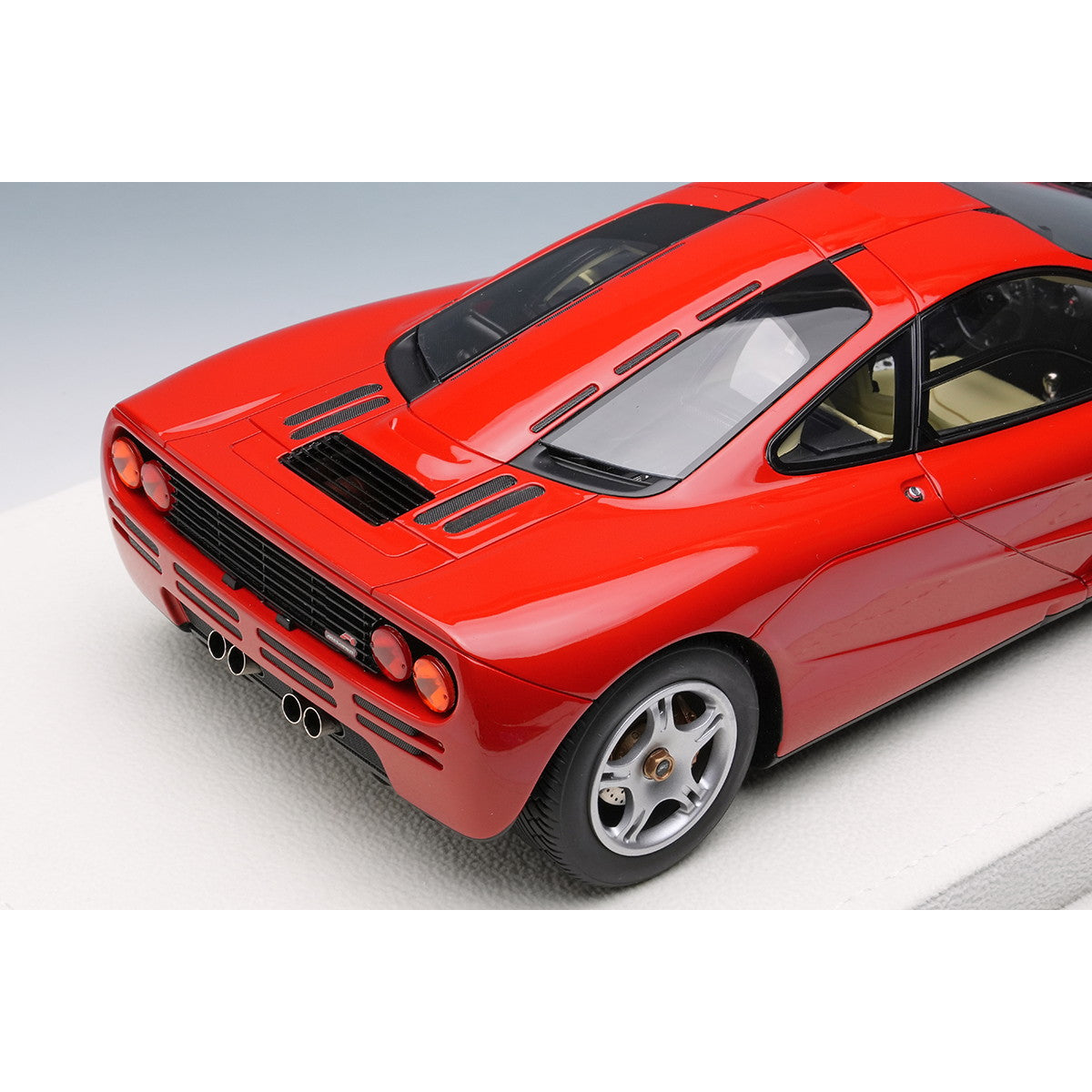 【予約安心出荷】[MDL] 1/18 McLaren F1 Roadcar 1994 グランプリレッド 完成品 ミニカー(EML073B) EIDOLON(アイドロン) (2025年3月)