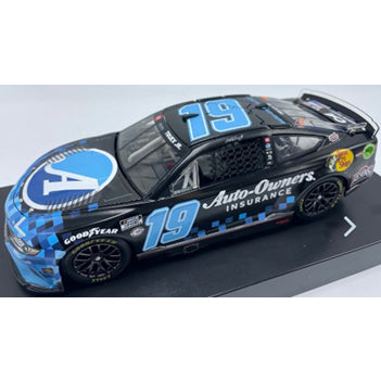 【新品即納】[MDL] Lionel Racing(ライオネルレーシング) NASCAR CUP Series RCAAエリートシリーズ 1/24 AUTO-OWNERS INSURANCE 2023 トヨタ カムリ マーティン・トゥーレックス Jr. #19 スローバック 完成品 ミニカー(LR271431) 京商(20241130)