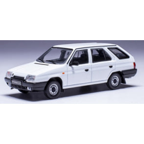 【新品即納】[MDL] 1/43 シュコダ フォアマン 1990 ホワイト 完成品 ミニカー(CLC575N) IXO Models(イクソモデルス)(20241231)