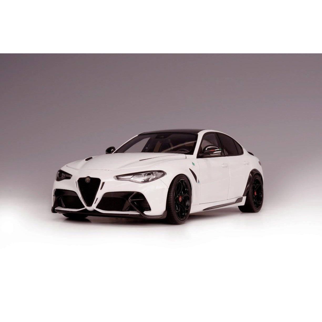 【予約安心出荷】[MDL] 1/18 Alfa Romeo Giulia GTAm Trophy White 完成品 ミニカー(M89006) MOTORHELIX(モーターヘリックス) (2025年1月)