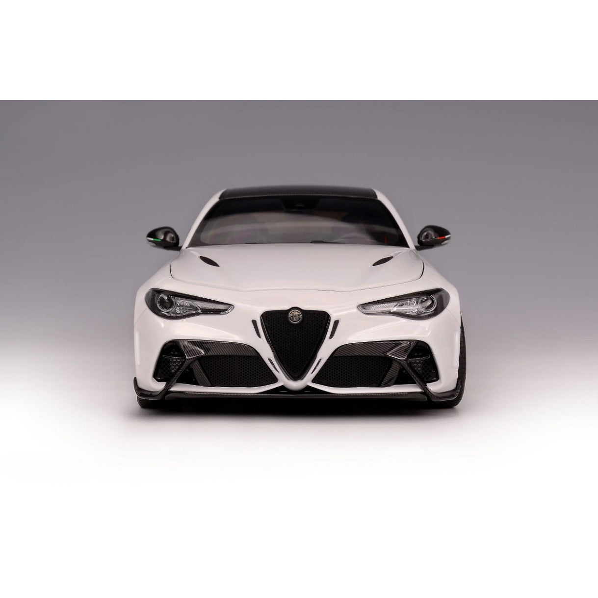 【予約安心出荷】[MDL] 1/18 Alfa Romeo Giulia GTAm Trophy White 完成品 ミニカー(M89006) MOTORHELIX(モーターヘリックス) (2025年1月)