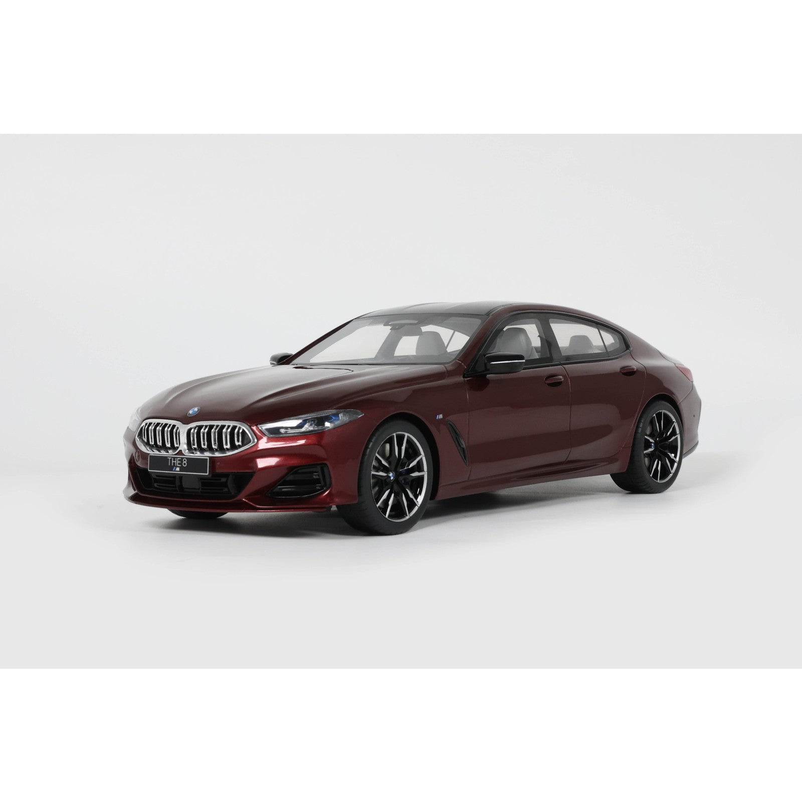 【予約安心出荷】[MDL] 1/18 BMW M850i Xドライブ M パフォーマンス 2023(レッド) 完成品 ミニカー(GTS493) GTスピリット(2025年5月)