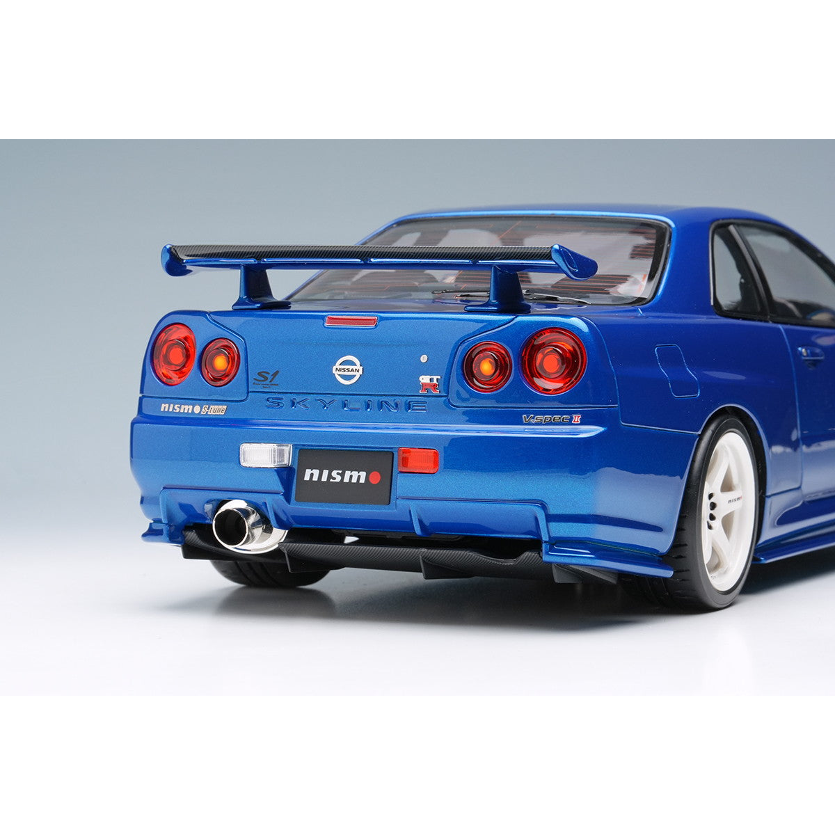 【予約安心出荷】[MDL] 1/18 日産 スカイラインGT-R(BNR34 NISMO S-tune Version) 2004(ベイサイドブルー) 完成品 ミニカー(EML136A) EIDOLON(アイドロン) (2025年4月)