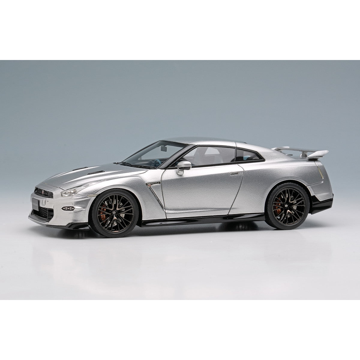 【予約安心出荷】[MDL] 1/43 NISSAN GT-R Premium edition 2025 アルティメイトメタルシルバー 完成品 ミニカー(EM773A) EIDOLON(アイドロン)(2025年5月)