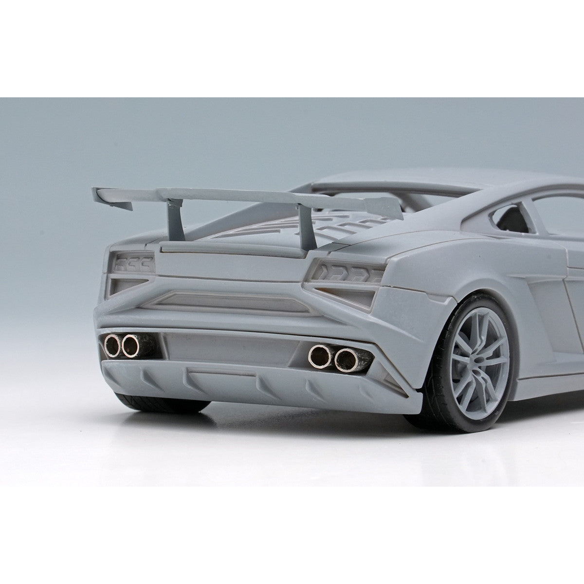 【予約安心出荷】[MDL] 1/43 Lamborghini Gallardo(ランボルギーニ ガヤルド) LP570-4 Squadra Corse 2014 グリジオタラッソ 完成品 ミニカー(EM670A) EIDOLON(アイドロン)(2025年5月)