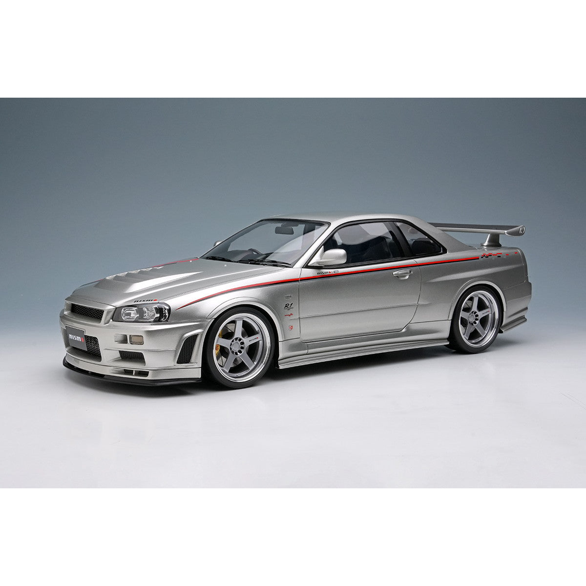 【予約安心出荷】[MDL] 1/18 日産 スカイライン GT-R(BNR34 NISMO R-tune Version) 2004 シルバー/ニスモストライプ 完成品 ミニカー(EML135A) EIDOLON(アイドロン)(2025年8月)