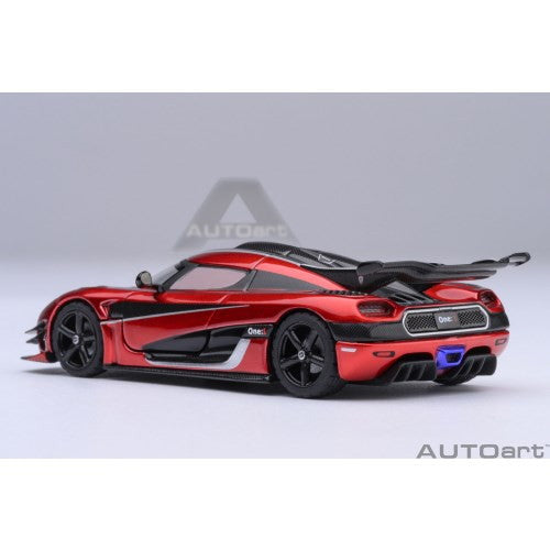 【新品即納】[MDL] オートアート・コンポジトダイキャストモデルシリーズ 1/64 ケーニグセグ One:1(メタリック・レッド/カーボン・ブラック/シルバー) 完成品 ミニカー(20040) AUTOart(オートアート)(20250331)