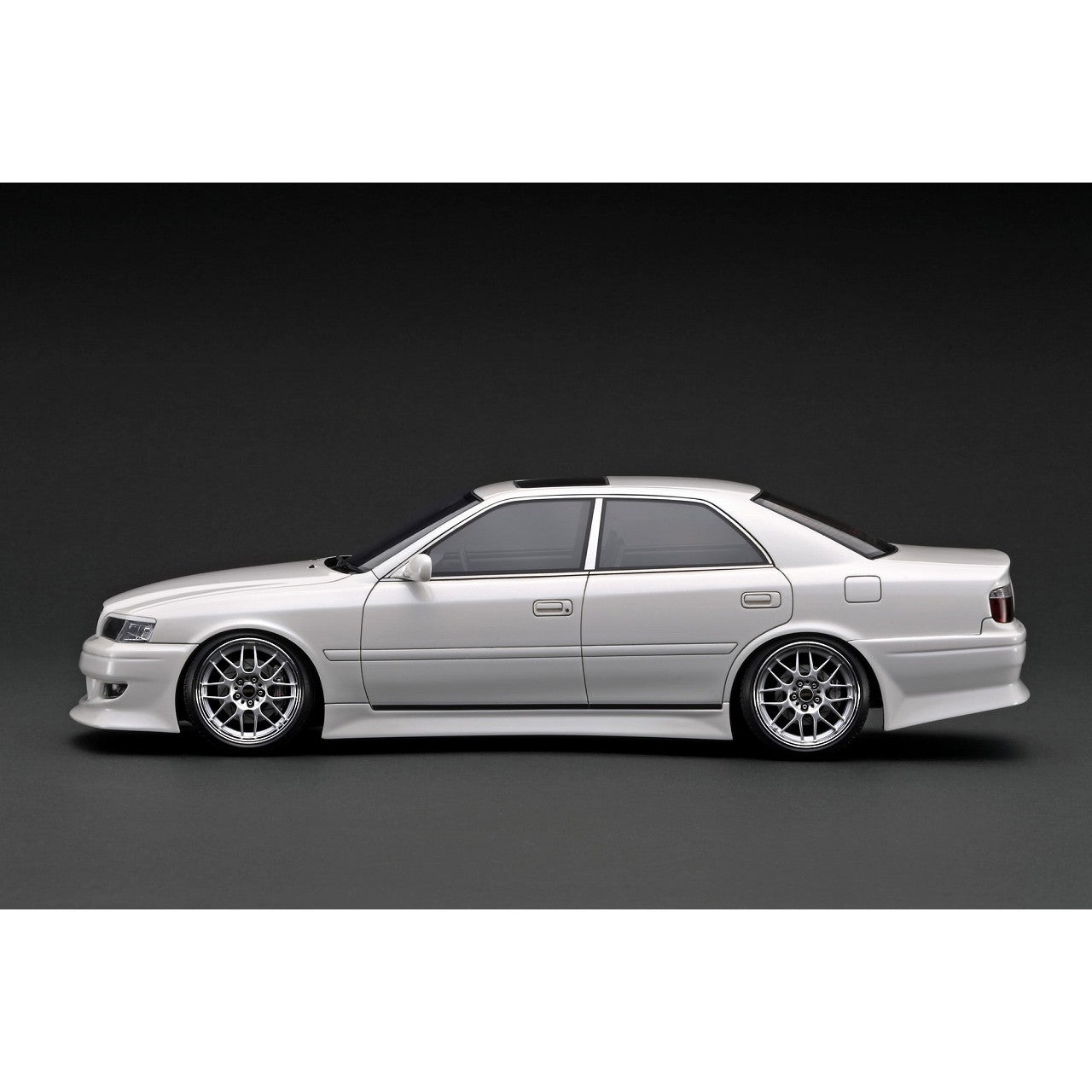 【中古即納】[MDL] (再販) 1/18 VERTEX(ヴァーテックス) JZX100 Chaser(チェイサー) Pearl White(パールホワイト) With Engine 完成品 ミニカー(IG3313) ignition model(イグニッションモデル)(20250331)