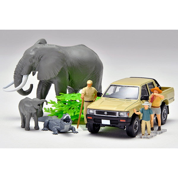 【新品即納】[MDL] 海洋堂×トミカリミテッドヴィンテージ ジオコレ64 #カースナップ29a 1/64 サファリ2(トヨタ ハイラックス4WDピックアップ ダブルキャブ付属) 完成品 ミニカー(330561) TOMYTEC(トミーテック)(20250712)