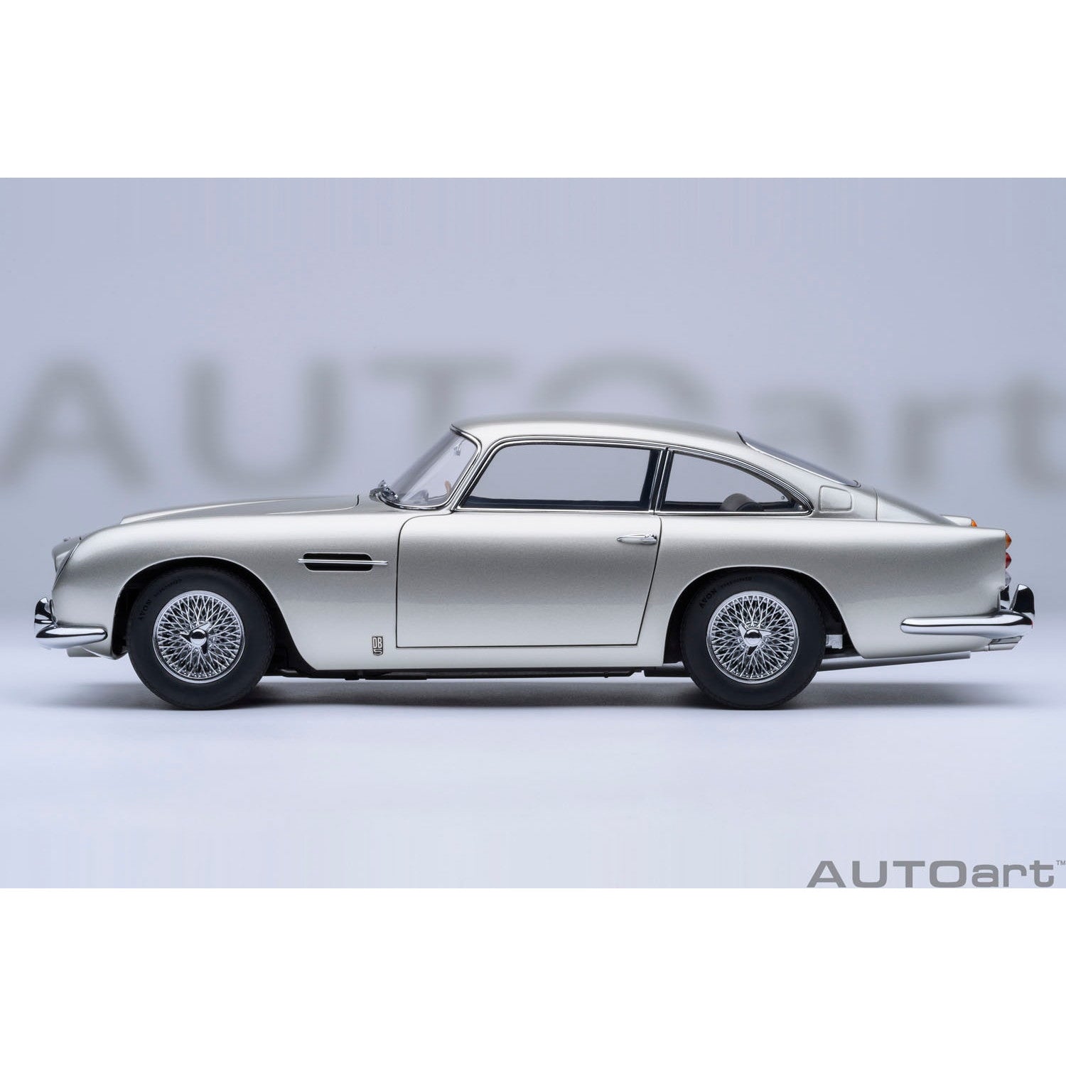 【予約安心出荷】[MDL] オートアート・コンポジットダイキャストモデル 1/18 アストンマーチン DB5(シルバー・メタリック) 完成品 ミニカー(70287) AUTOart(オートアート)(2025年4月)