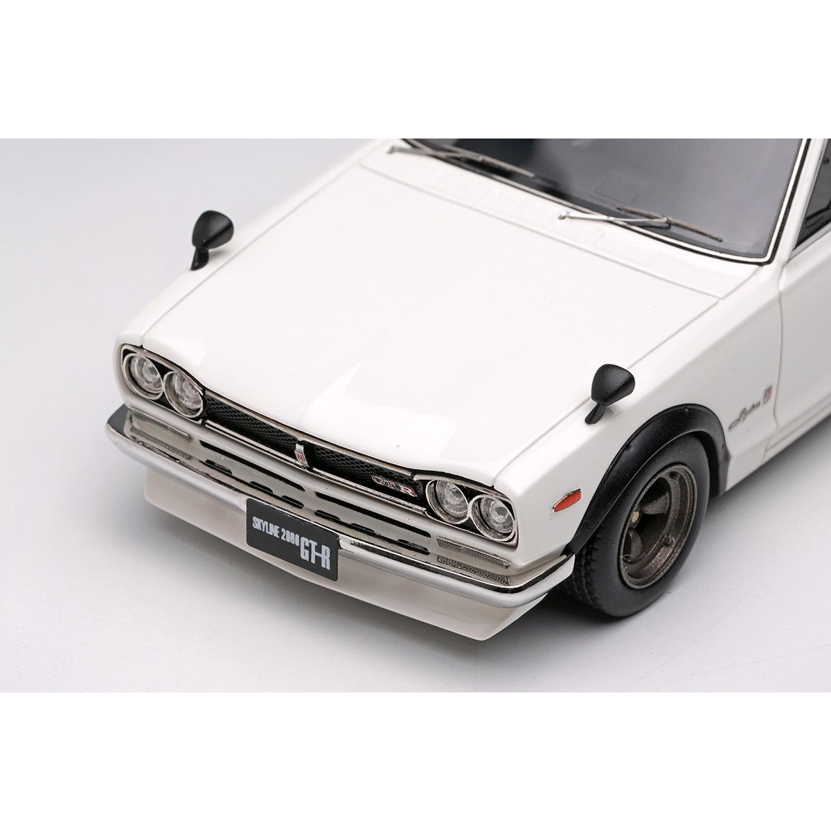 【新品即納】[MDL] 1/43 Nissan Skyline(スカイライン) 2000GT-R(KPGC10) with Spoiler(NISSAN Works wheel) ホワイト 完成品 ミニカー(VM244B) VISION(ヴィジョン)(20250731)