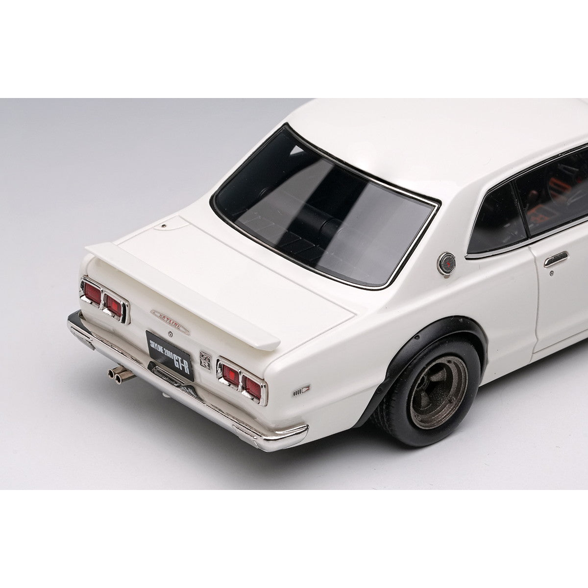 【新品即納】[MDL] 1/43 Nissan Skyline(スカイライン) 2000GT-R(KPGC10) with Spoiler(NISSAN Works wheel) ホワイト 完成品 ミニカー(VM244B) VISION(ヴィジョン)(20250731)