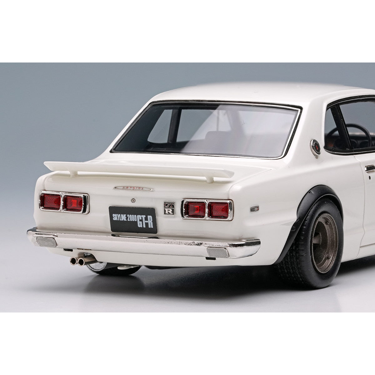 【新品即納】[MDL] 1/43 Nissan Skyline(スカイライン) 2000GT-R(KPGC10) with Spoiler(NISSAN Works wheel) ホワイト 完成品 ミニカー(VM244B) VISION(ヴィジョン)(20250731)