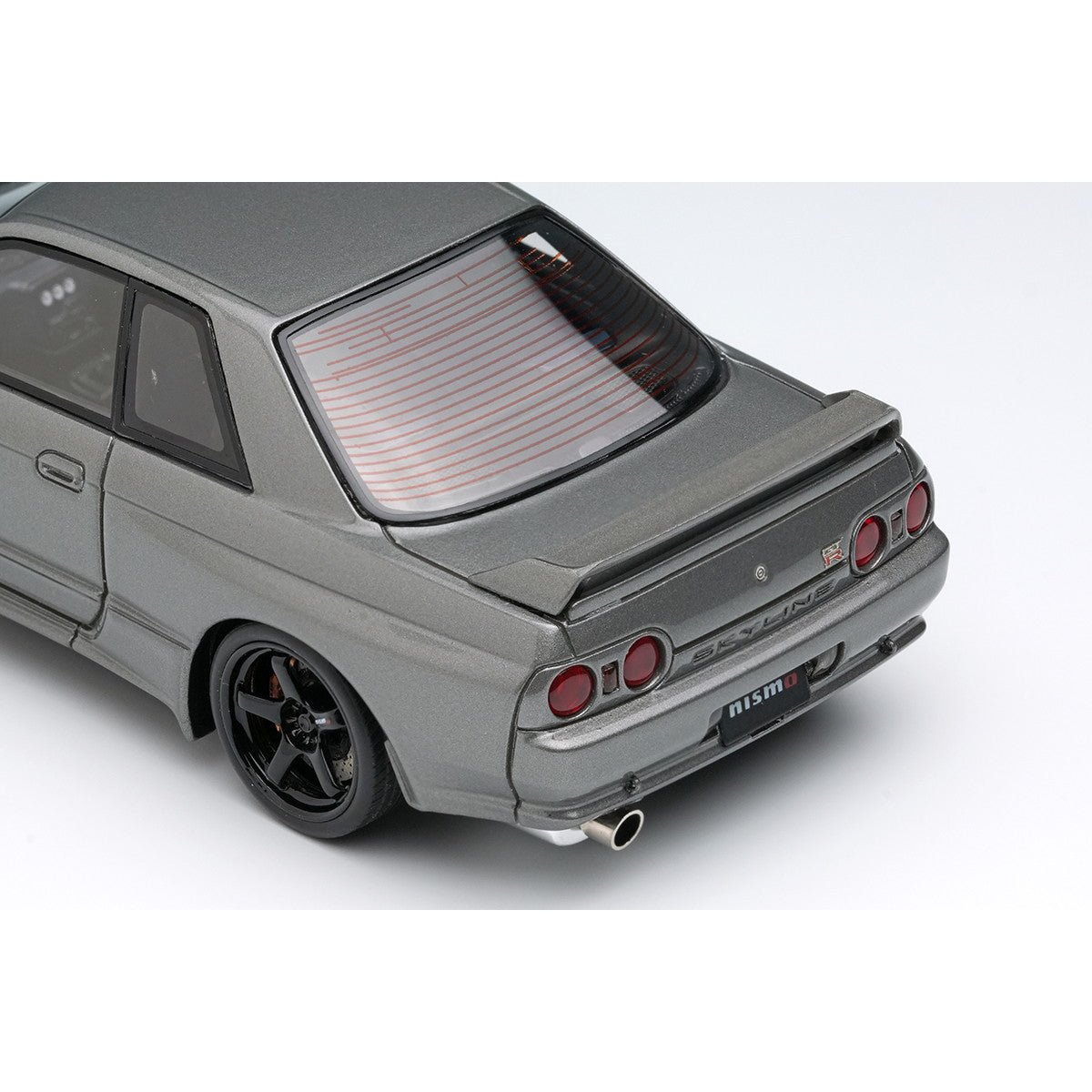 【予約安心出荷】[MDL] 1/43 NISSAN SKYLINE(ニッサン スカイライン) GT-R (NISMO BNR32 CRS Version) 2022(ダークメタルグレー) 完成品 ミニカー(EM769) EIDOLON(アイドロン)(2025年10月)
