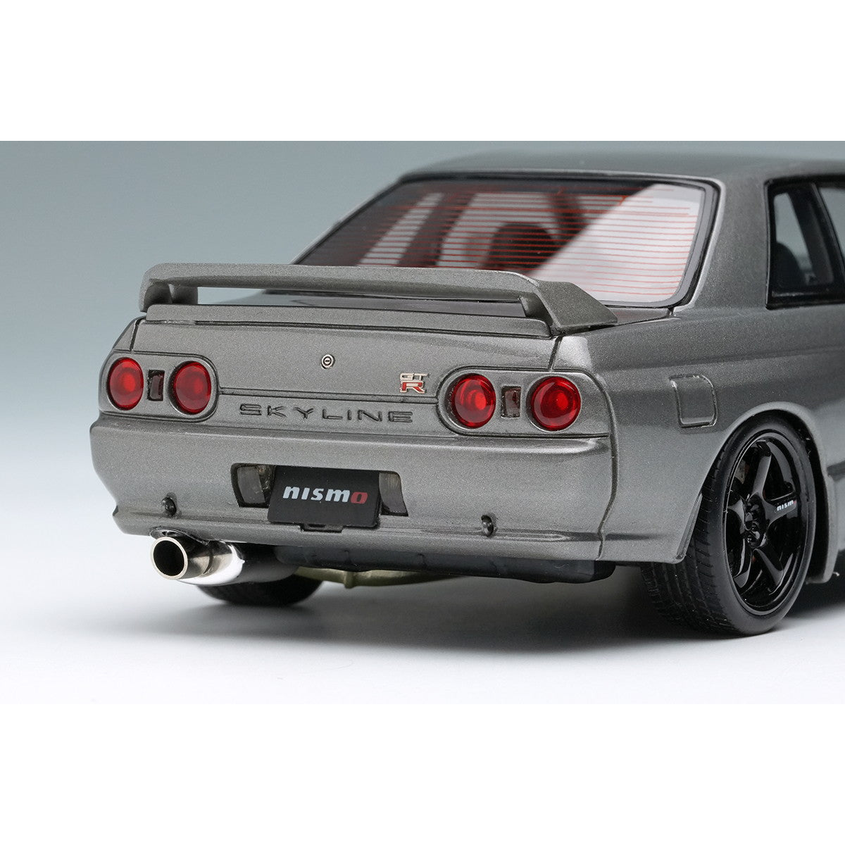 【予約安心出荷】[MDL] 1/43 NISSAN SKYLINE(ニッサン スカイライン) GT-R (NISMO BNR32 CRS Version) 2022(ダークメタルグレー) 完成品 ミニカー(EM769) EIDOLON(アイドロン)(2025年10月)