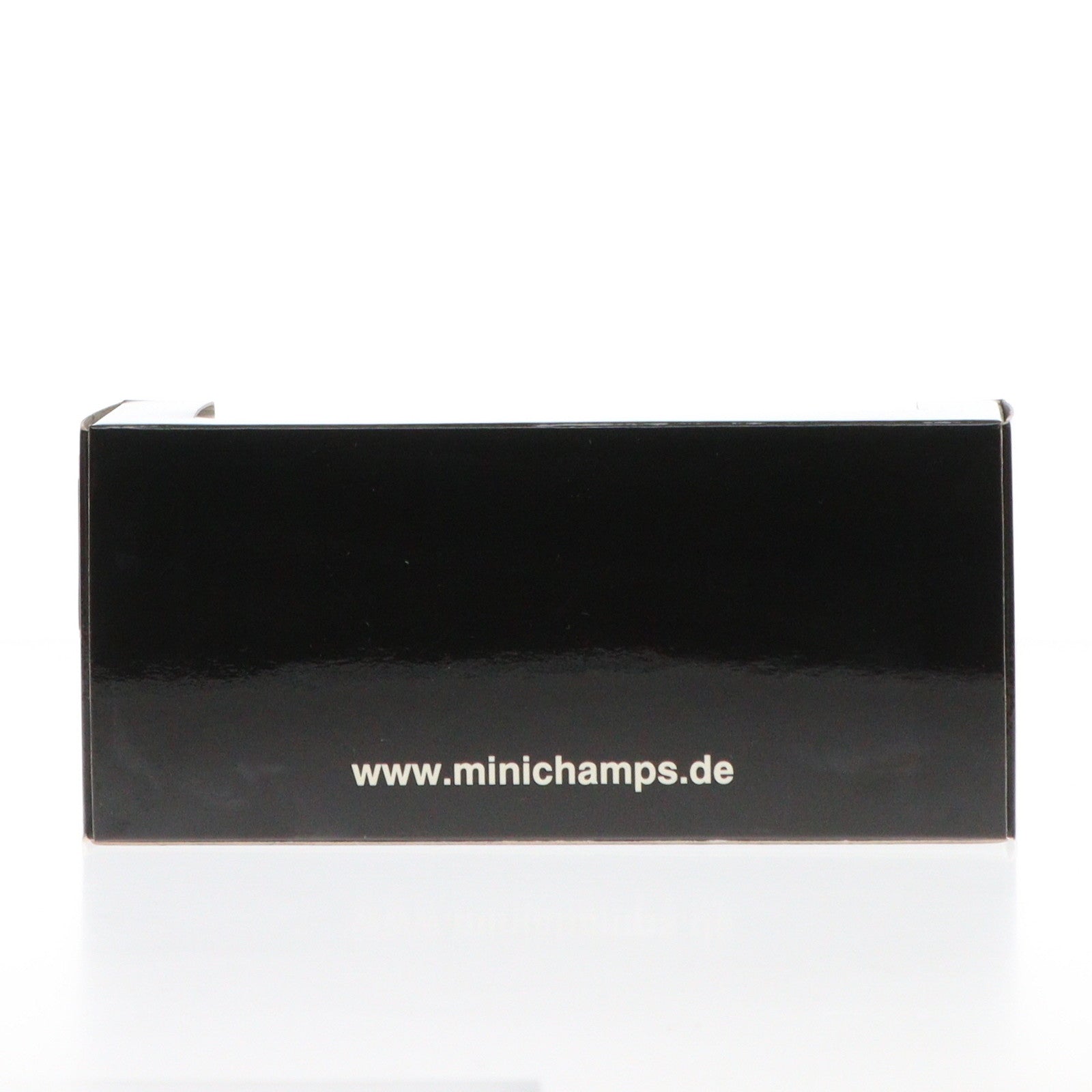 【中古即納】[MDL] 1/43 Lamborghini Urraco(ランボルギーニ ウラッコ) 1974(ゴールド) 完成品 ミニカー(400103320) MINICHAMPS(ミニチャンプス)(19991231)