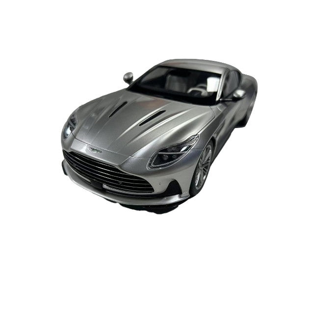 【新品即納】[MDL] 1/18 アストンマーティン DB12 2024(シルバー) 完成品 ミニカー(8241221S) XiaoGuang MODEL(20250622)
