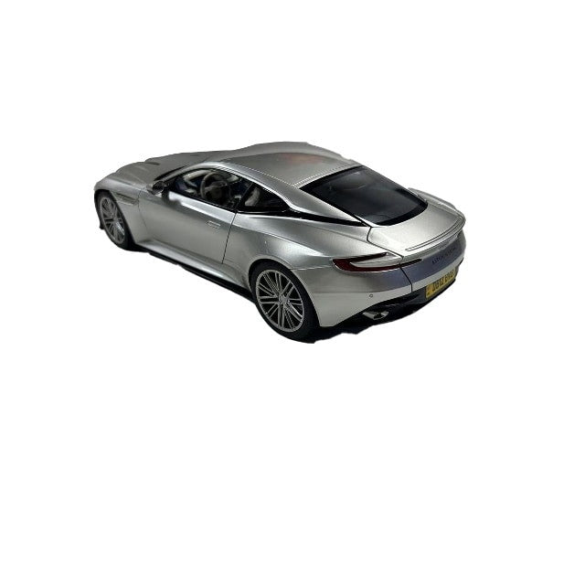 【新品即納】[MDL] 1/18 アストンマーティン DB12 2024(シルバー) 完成品 ミニカー(8241221S) XiaoGuang MODEL(20250622)