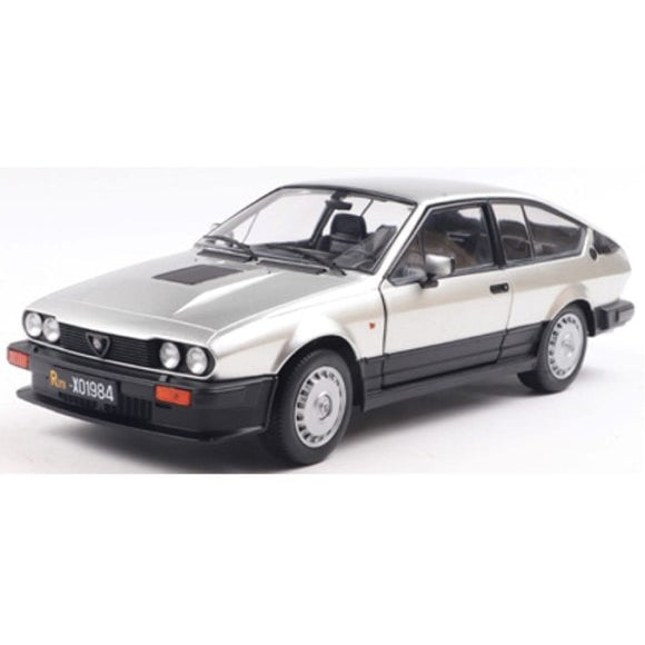 【予約安心出荷】[MDL] 1/18 アルファロメオ GTV6 1984(シルバー) 完成品 ミニカー(S1802307) solido(ソリド)(2026年1月)