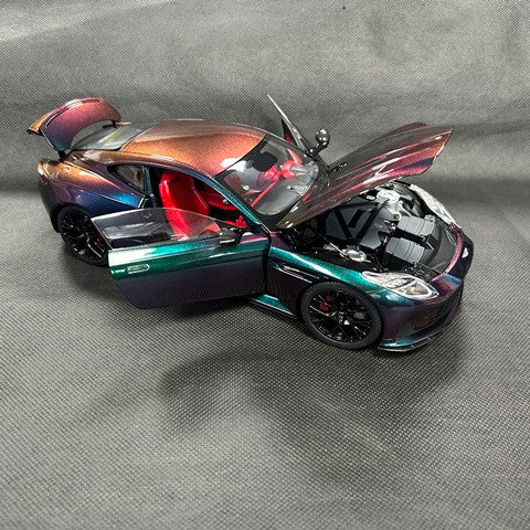 【新品即納】[MDL] 1/18 アストンマーティン DB12 カメレオン 交換用ホイール付属 完成品 ミニカー(8250516BSL) XiaoGuang MODEL(20250731)