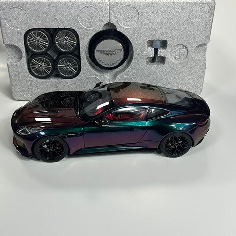【新品即納】[MDL] 1/18 アストンマーティン DB12 カメレオン 交換用ホイール付属 完成品 ミニカー(8250516BSL) XiaoGuang MODEL(20250731)
