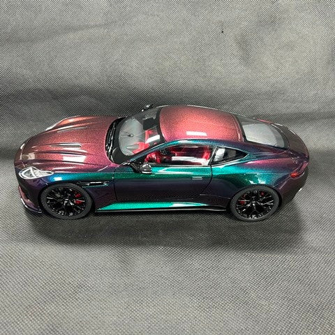 【新品即納】[MDL] 1/18 アストンマーティン DB12 カメレオン 交換用ホイール付属 完成品 ミニカー(8250516BSL) XiaoGuang MODEL(20250731)
